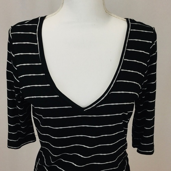 Gibson Latimer Black and White Striped Knit V Neck Stretch Dress-Size Small - Picture 4 of 4